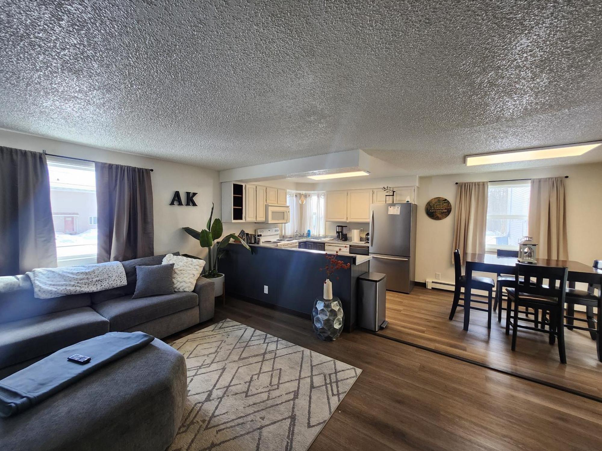 Newly Remodeled Relaxing Stay Near Downtown Феърбанкс Екстериор снимка